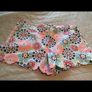 Crown & Ivy Scalloped Shorts